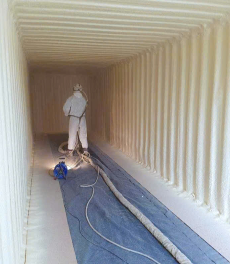 Tại Sao Nên Phun PU Foam Cách Nhiệt Kho Lạnh Cho Thùng Xe Tải?